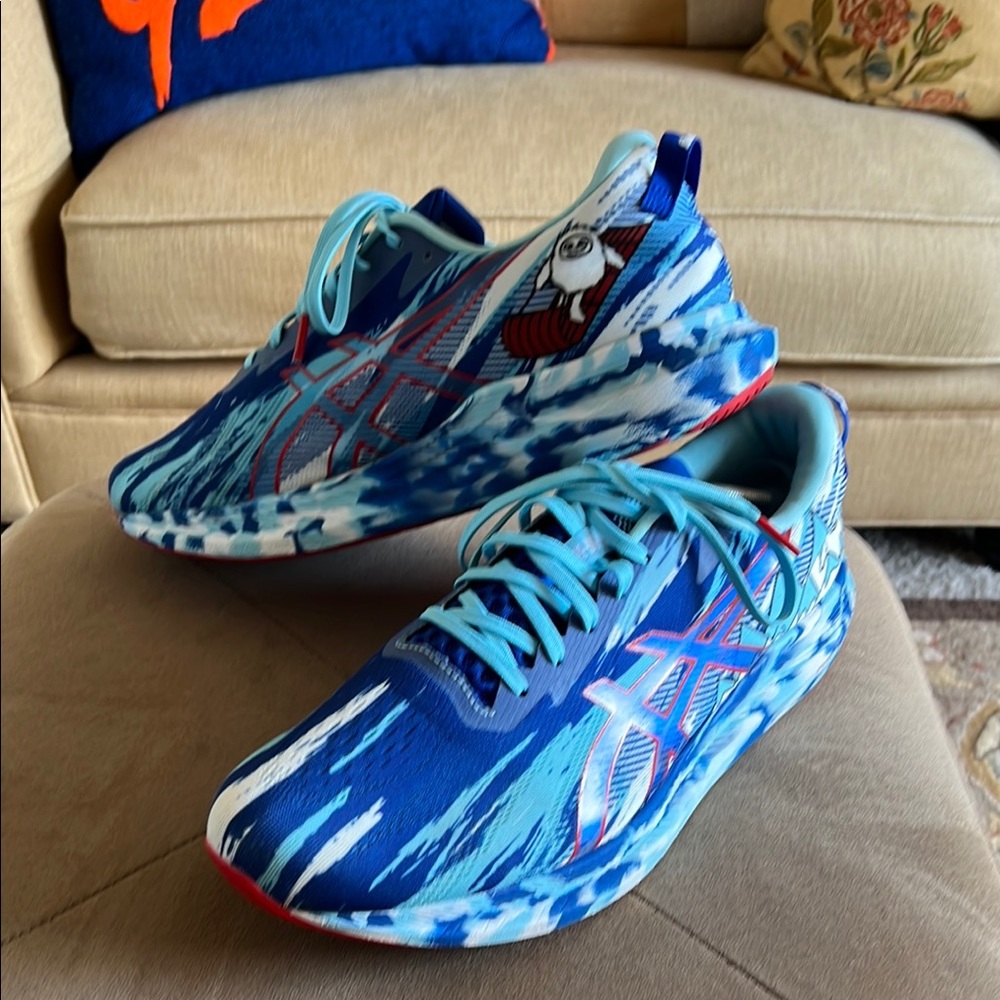 Asics Blue and White Dynamic Athletic Shoes